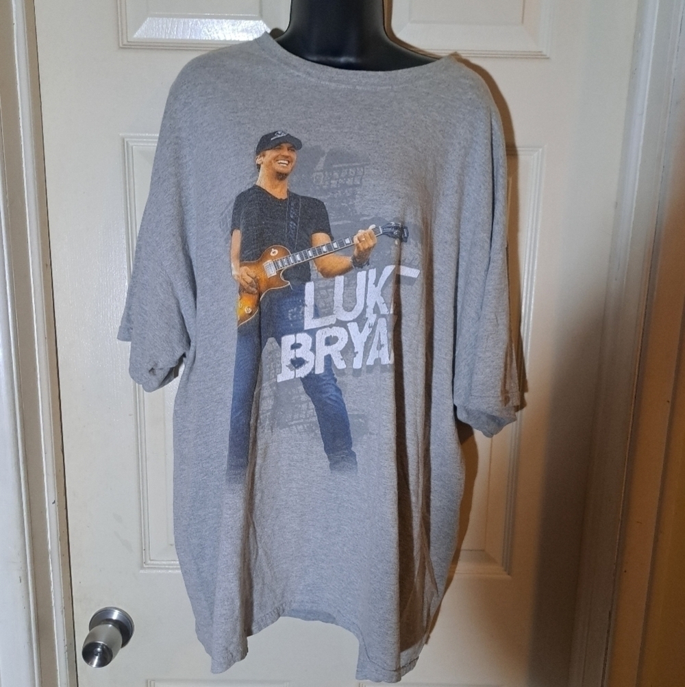 Gildan Luke Bryan bandtee size 2XL 5/$25